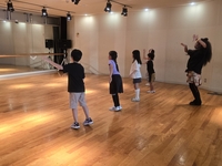 みんなで楽しくダンス